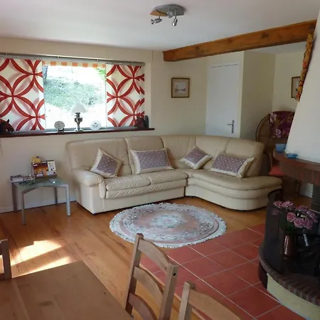 Holiday home Cottages Melanie & Menezil *