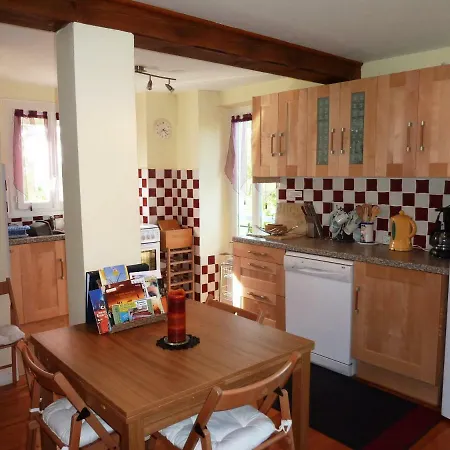 Cottages Melanie & Menezil Holiday home